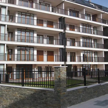 Apartman Bajo Urbanizacion Llas *